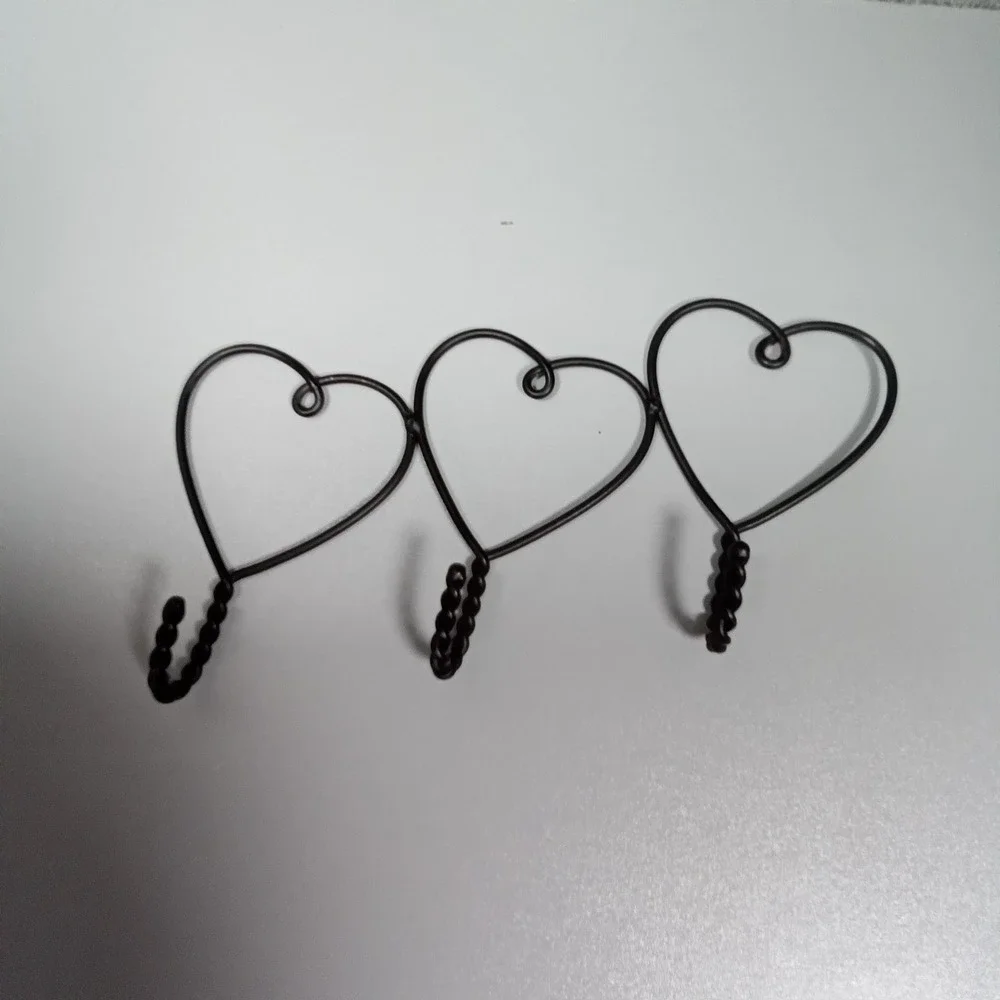Black Twisted Wire 3 Heart Wall Hook Rack Minimalist Jewelry Key Holder 8.25in
